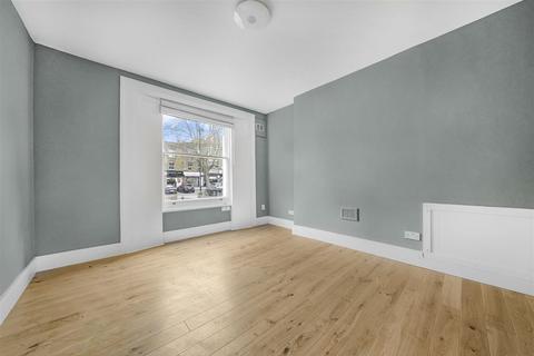 2 bedroom flat to rent, Kingsland Road, London, E8