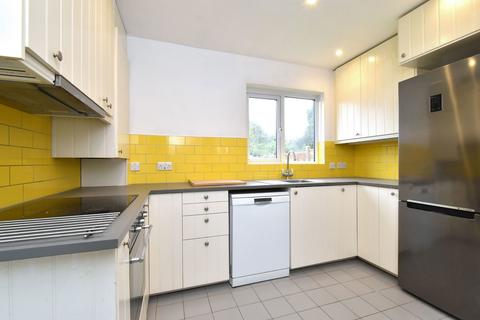 3 bedroom semi-detached house to rent, Brockill Crescent, London, SE4 2QD