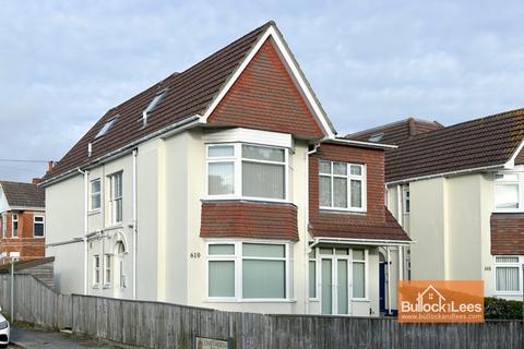 1 bedroom flat for sale, Ashley Road Parkstone, spacious flat with parking