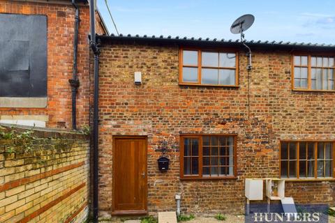 1 bedroom terraced house for sale, North Street, Bridlington