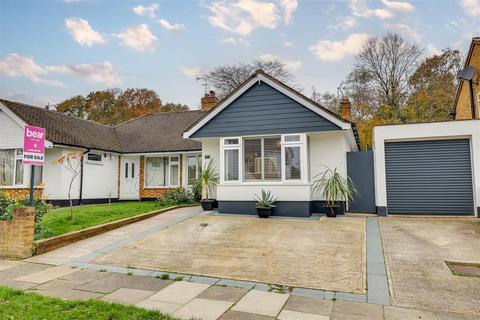 3 bedroom semi-detached bungalow for sale, Woodside, Leigh-on-Sea SS9