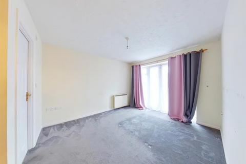 2 bedroom flat to rent, Hayling Close, Gosport PO12