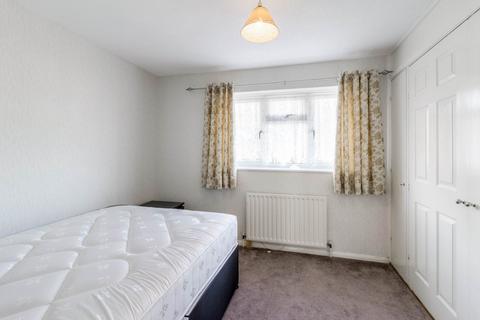 2 bedroom end of terrace house for sale, Petersham Close, Newport Pagnell MK16