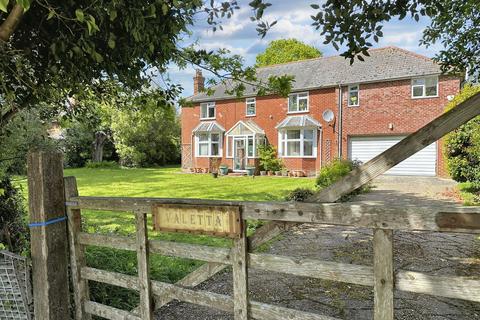 4 bedroom detached house for sale, Kings Copse Road, Blackfield, SO45