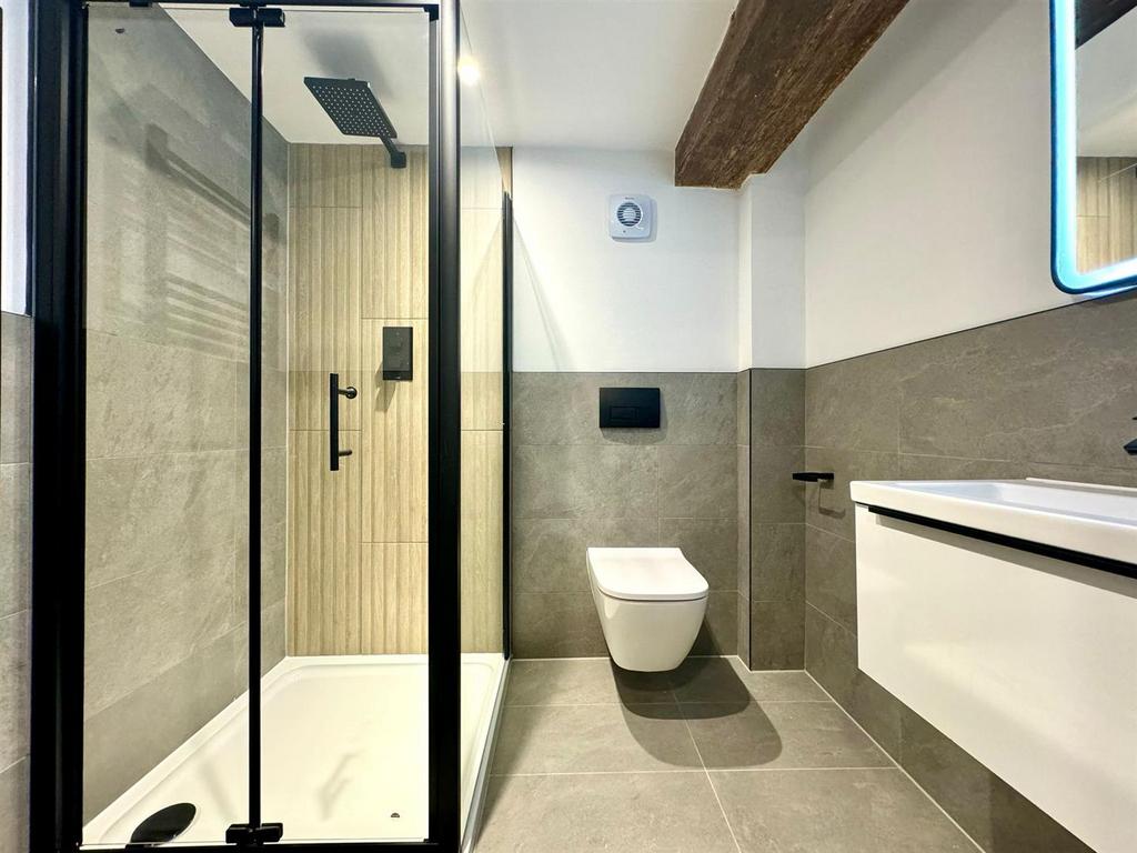 Bathroom.jpeg