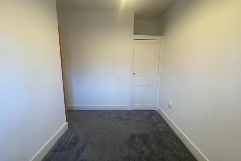 14 Wilfred Street, Gravesend, DA12 2HA