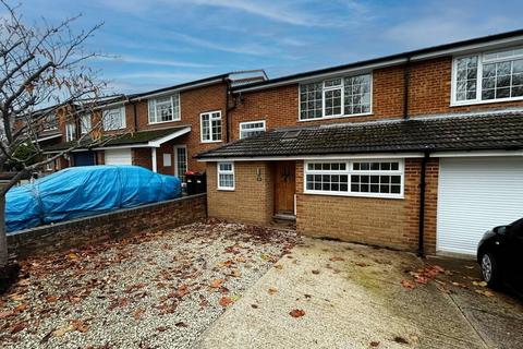 3 bedroom terraced house to rent, Kilpin Green, North Crawley, MK16