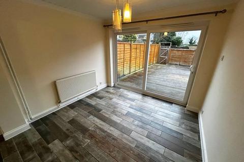 3 bedroom terraced house to rent, Kilpin Green, North Crawley, MK16