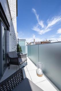 2 bedroom flat to rent, Duke Street, Mayfair, W1K