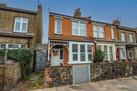 2 bedroom end of terrace house for sale, Oban Road, Southend-on-Sea, Essex, SS2