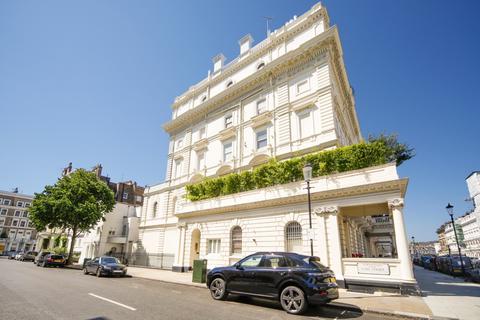 4 bedroom flat for sale, Queen's Gate Terrace, South Kensington, London