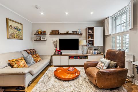 2 bedroom flat for sale, Fulham Road, Chelsea, London