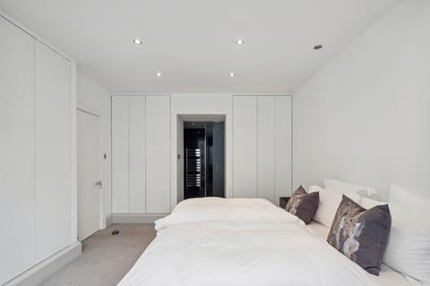 2 bedroom flat for sale, Chelsea Crescent, Chelsea Harbour, Chelsea, London