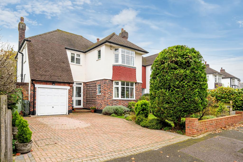 Stambourne Way, West Wickham BR4 4 bed detached house - £900,000