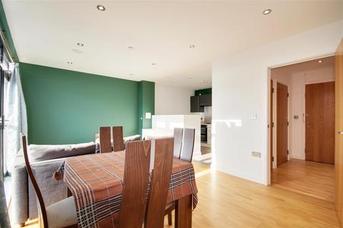 1 bedroom flat to rent, Pinnacle House, Southbury Road