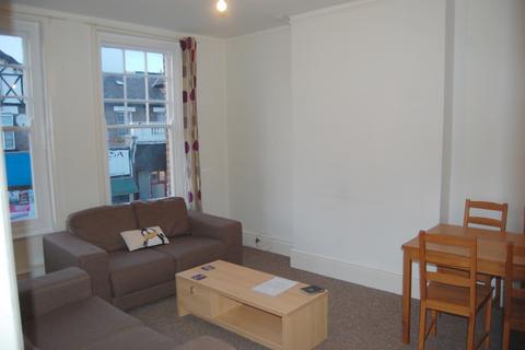 2 bedroom flat to rent, Walm Lane, London NW2