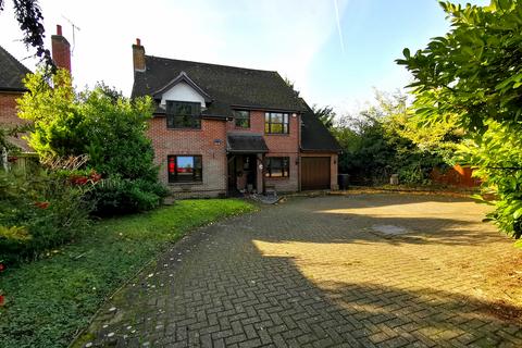 5 bedroom detached house for sale, Marshalls Road, CM7