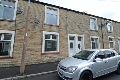 2 bedroom terraced house to rent, Clayton Street, Barnoldswick, BB18