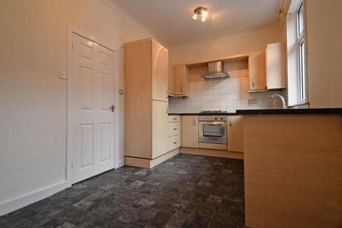 2 bedroom terraced house to rent, Clayton Street, Barnoldswick, BB18