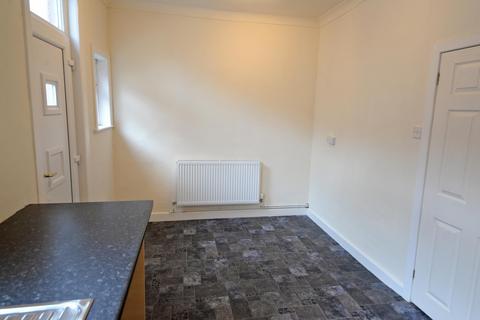 2 bedroom terraced house to rent, Clayton Street, Barnoldswick, BB18