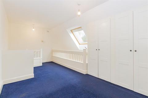 1 bedroom flat for sale, Heatherbank Close, Crayford, Kent