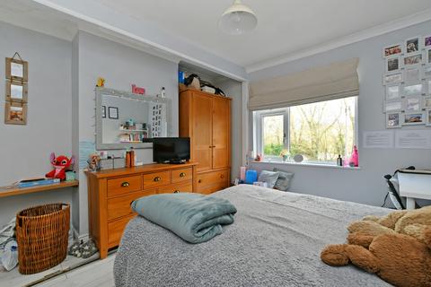 3 Bowshaw, Dronfield, S18 2GB