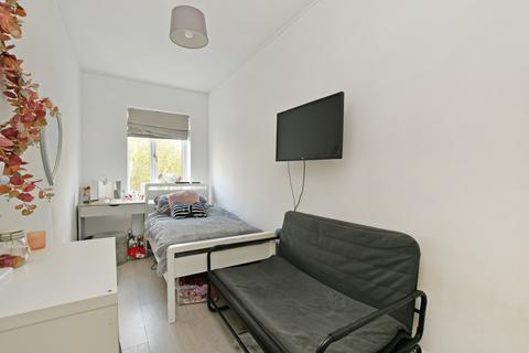 3 Bowshaw, Dronfield, S18 2GB