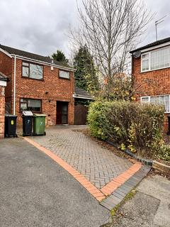 3 bedroom detached house to rent, Heale Close, Halesowen B63