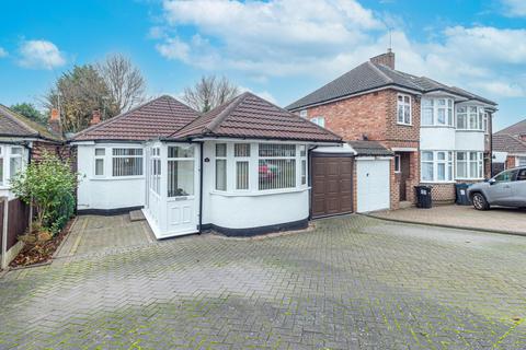 3 bedroom bungalow for sale, Heath Way, Birmingham. B34