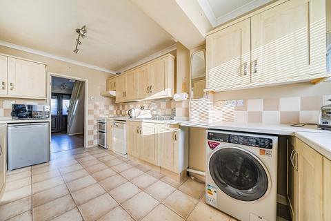 3 bedroom end of terrace house for sale, Sunningdale, Bristol BS37