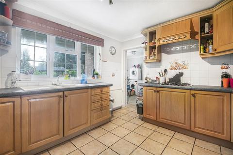 3 bedroom detached house for sale, Theale Road, Burghfield, Reading