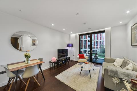 1 bedroom apartment for sale, Charles Clowes Walk London SW11