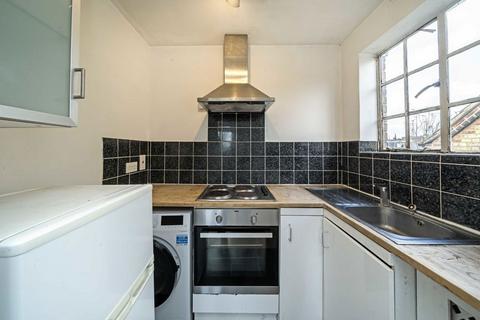 1 bedroom flat to rent, Grange Park, London W5