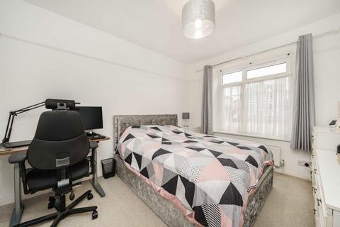 2 bedroom flat for sale, Springfield Road, Kingston Upon Thames KT1