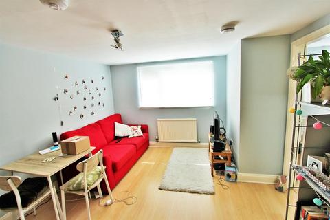 1 bedroom flat to rent, Mossgate, Leicester, LE3