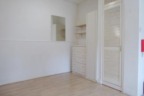 Studio to rent, Castle Road, Whitstable