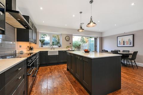 4 bedroom detached house for sale, Ship Lane, Hampshire GU14