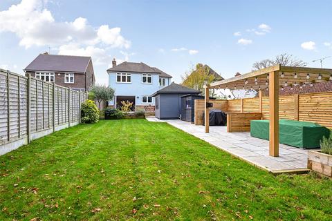 4 bedroom detached house for sale, Ship Lane, Hampshire GU14