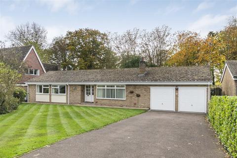 4 bedroom detached bungalow for sale, Offa Lea, Newton CB22