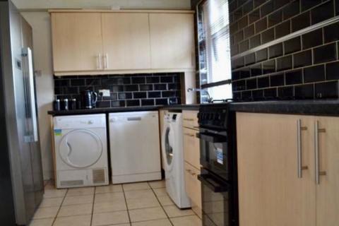 3 bedroom terraced house to rent, Liberty Road, Bellshill ML4