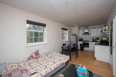 1 bedroom flat for sale, Chaloner Grove, Wakefield WF1