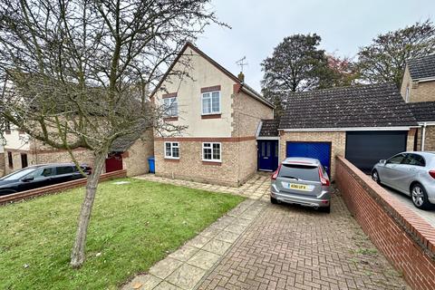 3 bedroom link detached house for sale, Grantham Crescent, Ipswich IP2