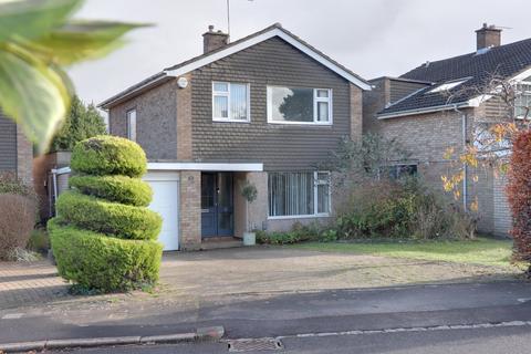 3 bedroom detached house for sale, Cromwell Road, Stevenage SG2