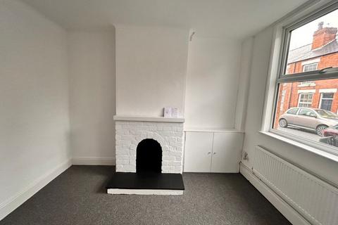 3 bedroom terraced house to rent, John Street, Ilkeston. DE7 8GL