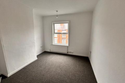 3 bedroom terraced house to rent, John Street, Ilkeston. DE7 8GL