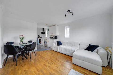 2 bedroom flat for sale, Birkbeck Road, Beckenham,