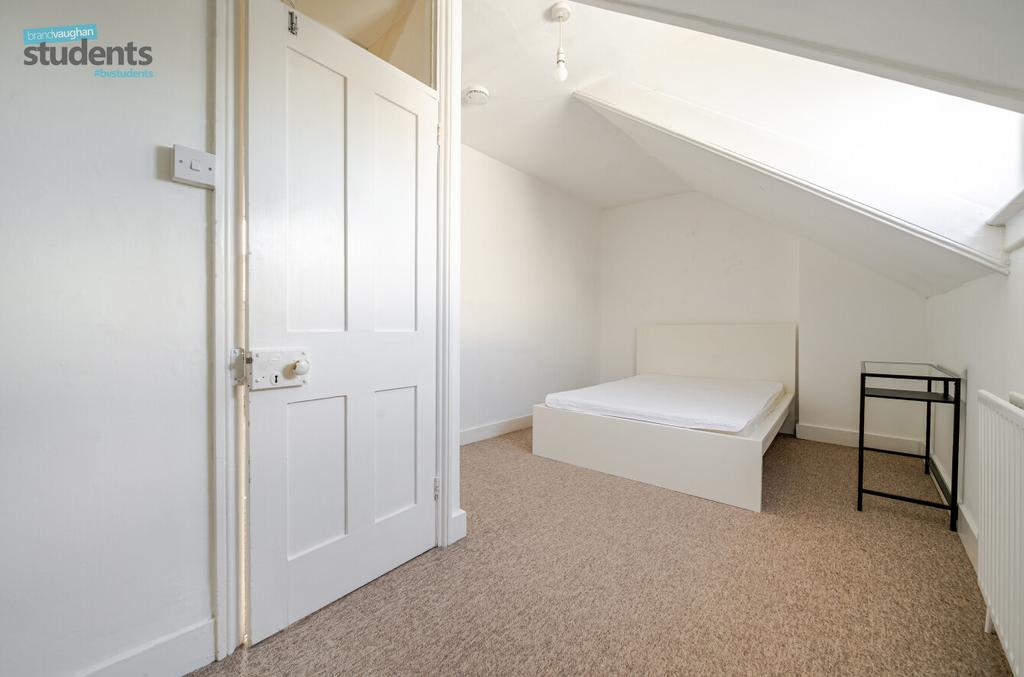 D5460761-4633-439...