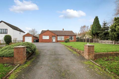 2 bedroom detached bungalow for sale, North Street, Middle Rasen, Market Rasen LN8