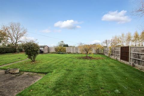 2 bedroom detached bungalow for sale, North Street, Middle Rasen, Market Rasen LN8