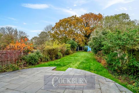 36 Broad Lawn, London, SE9 3XD